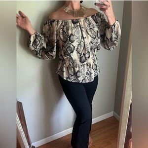 Rue 21 Snake/Python print Womens scooped necked top/blouse/shirt, Size XL